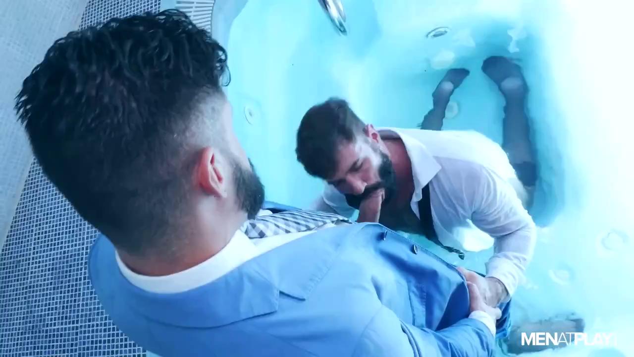 Dani Robles & Justin Jett – Wet Groomsman