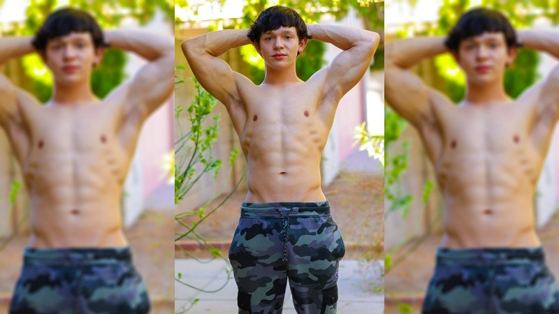 Slate Powers Shows Off His Third Leg