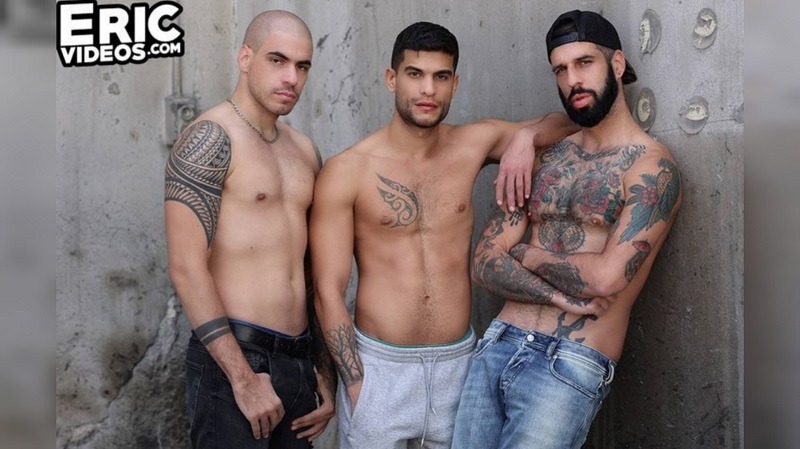 Giopilos, John & Romeo Davis – Romeo And John Submit A Cumhole