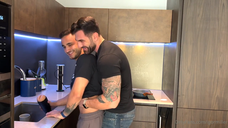 OF Igor Miller & Hugeajax