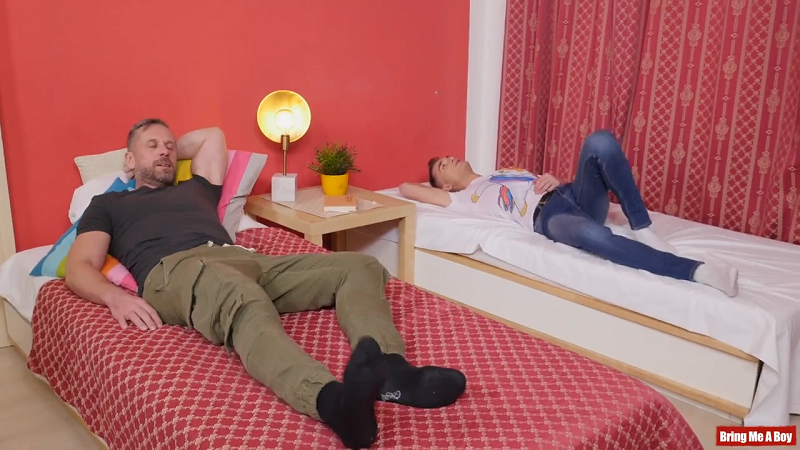 Alex Axel & Nico Vegas – Keeping My Boy Warm