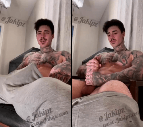 Jake Andrich (Jakipz) – jerks off in sweatpants