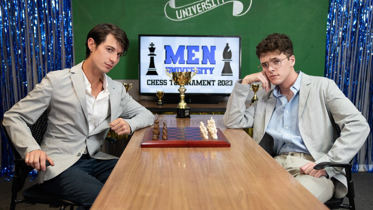 Troye Dean & Luke Connors – Checking And Mating Him