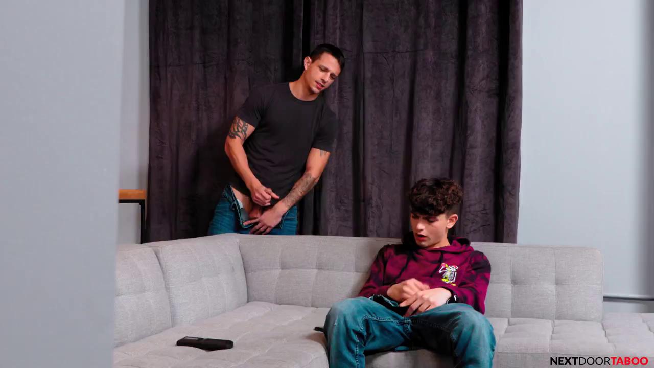 Kyle Wyncrest & Zayne Bright – My Step brother Does Porn