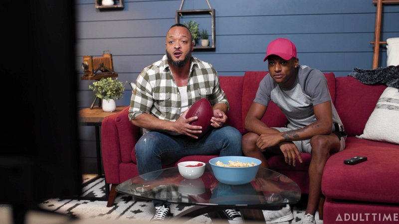 Ty Santana & Dillon Diaz – Daddy’s Boy A Bets A Bet Pop