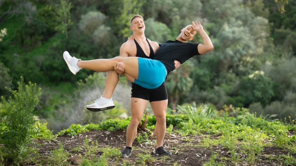 Cam Crawford fucks Kyle Denton