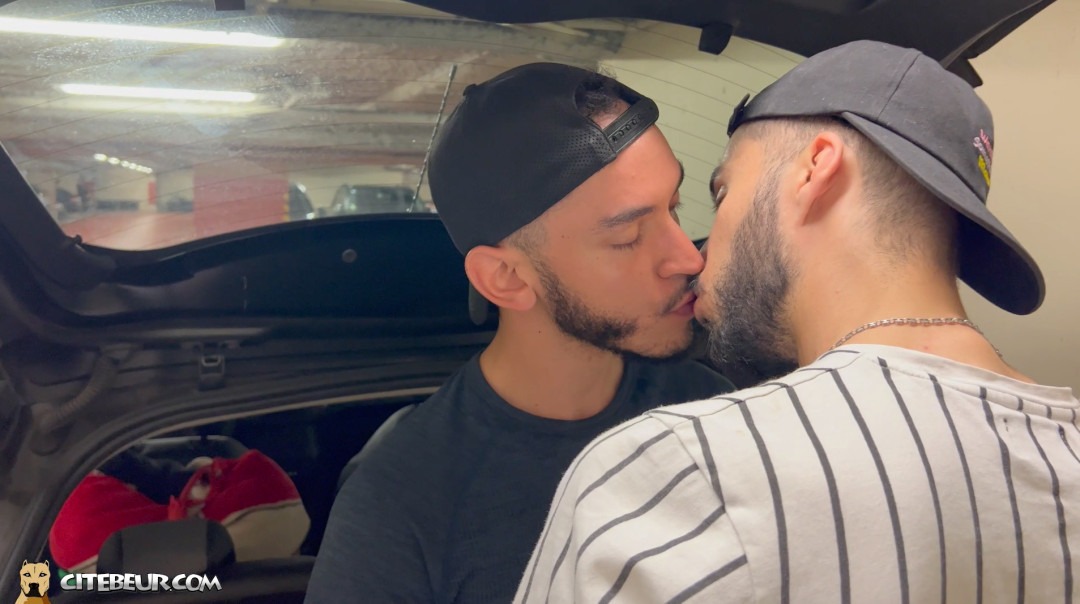 Moha and Cocksucer – Between US