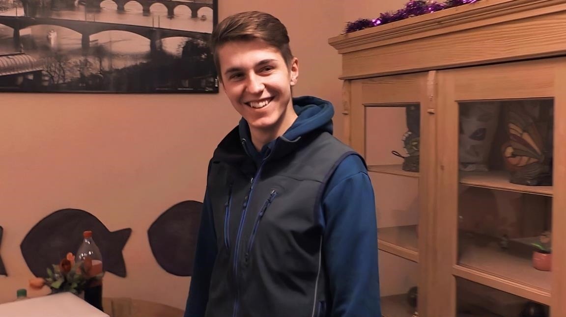 Jonah Knight and Callum Dean – Czech Hunter 713