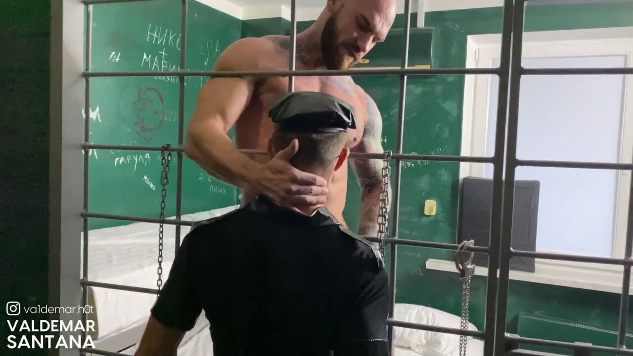 Valdemar Santana Fucks The Prison Guard Sergigod