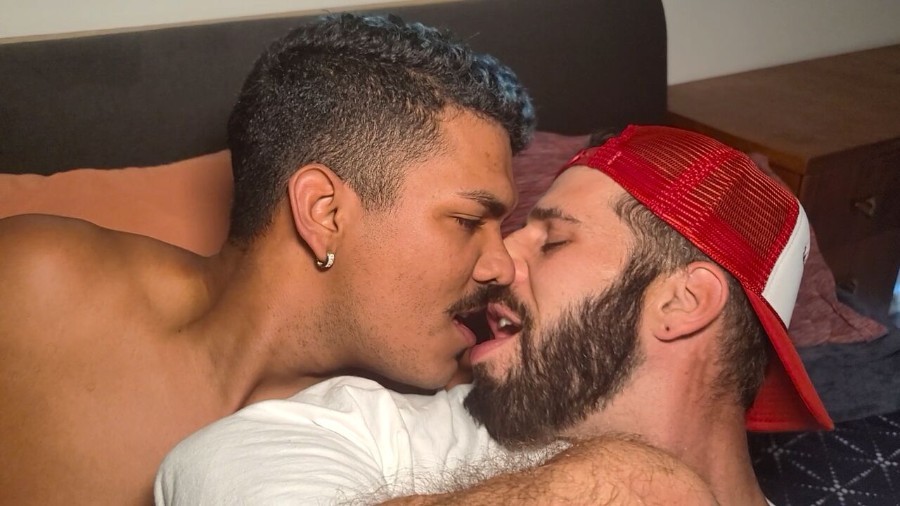 Romeo Davis & Salvador24cm – Talking Huge Dick in Mexico City