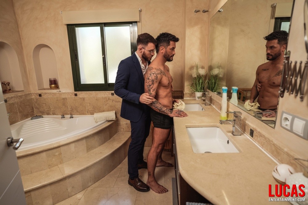 OF Charlie Cherry fucks Andrea Suarez – Manly Desires