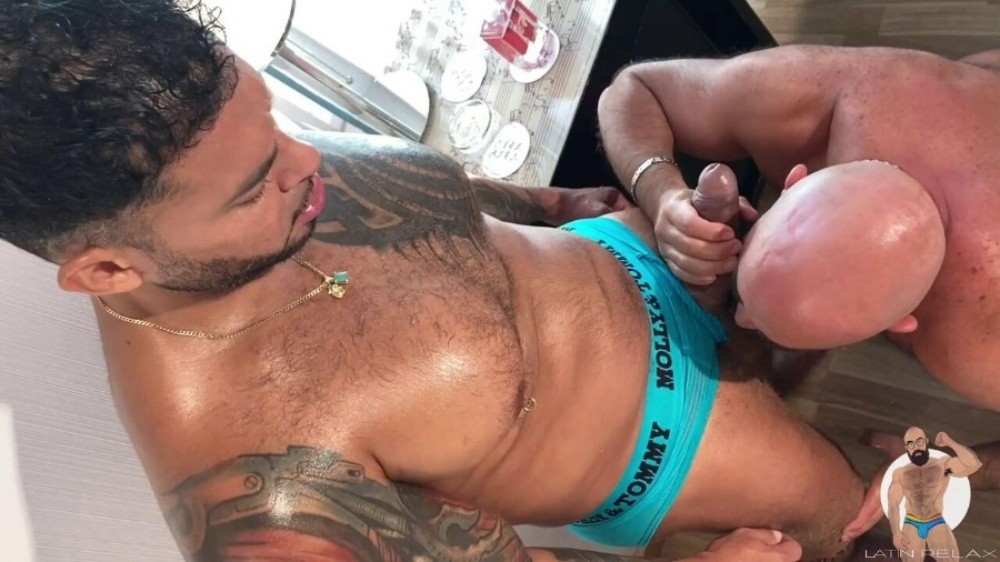 LatinRelax and Viktor Rom