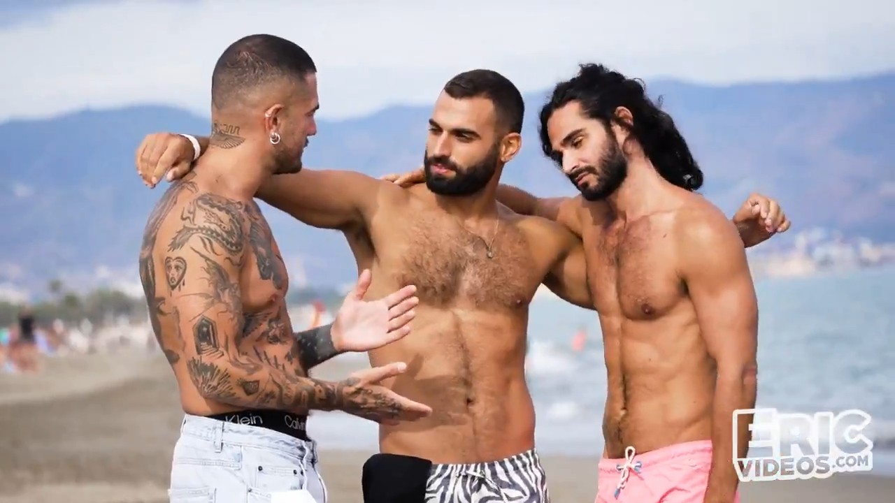 Puro Castro, ToonX & Alex Ink – Hot fuck on the way back from the beach