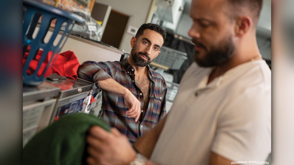 Sir Peter & Ali Rush – Hooked Up