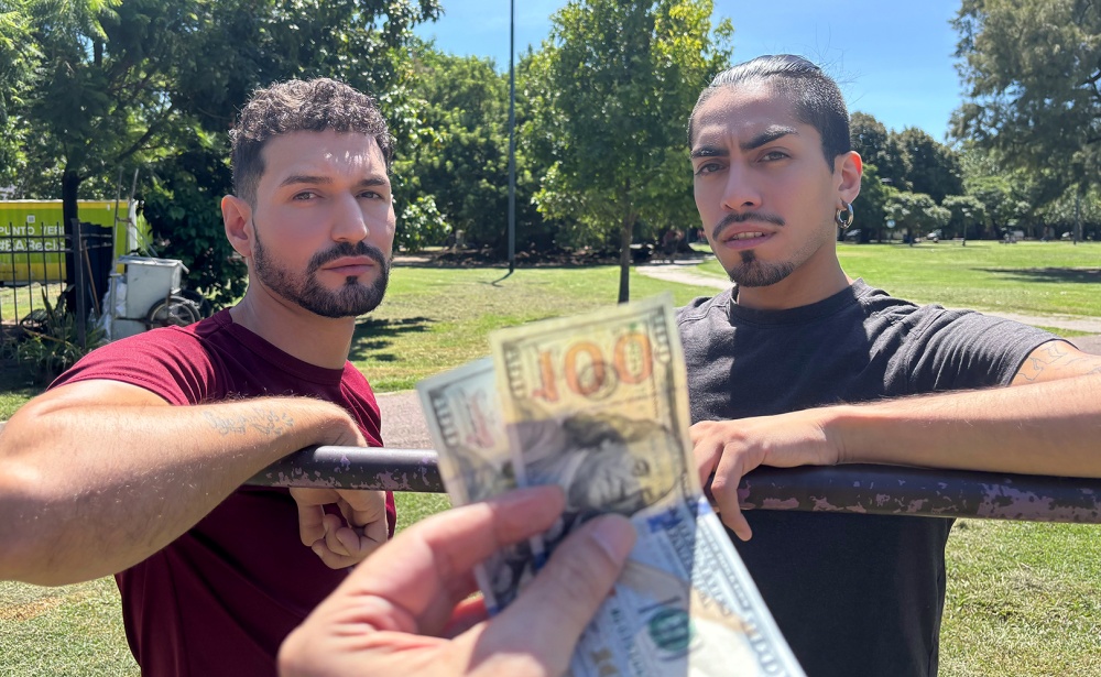 Buffallo 666 & Elias Vikk – Hot Strangers in the Park