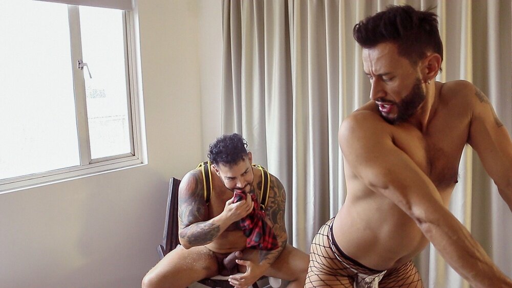 Alejandro Casquivano and Viktor Rom – Bailame