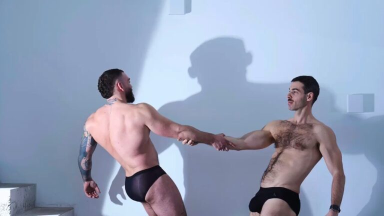 Andolini fucks Kinkoer – On The Go