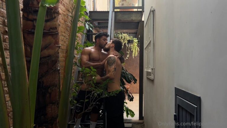 OF Alejo Ospina fucks Felippe Masson