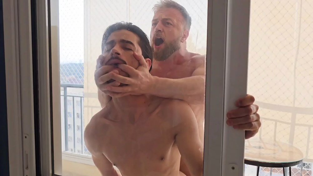 Kallel Linhares & Kostya Kazenny – Enjoiyng Kallel Linhares top model body